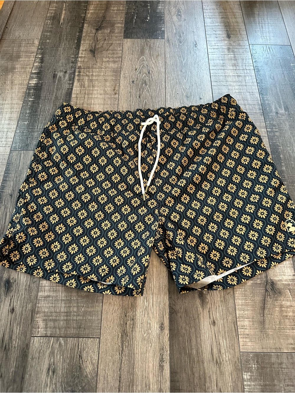 Dandy Del Mar Ventura Volley Swim Shorts Black All-over Yellow Floral  XXL